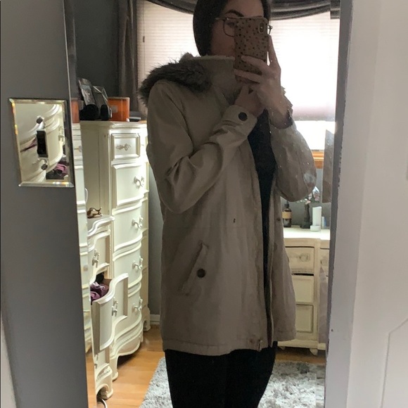 Jacket - Picture 3 of 4